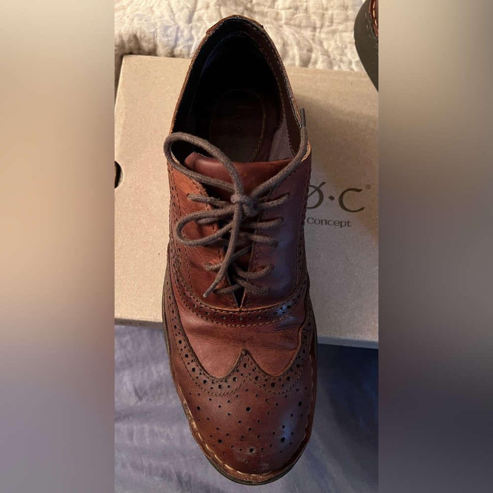 B.O.C. Earnshaw Rust casual wingtip in good used condition 10.5 M/W EU 44.5